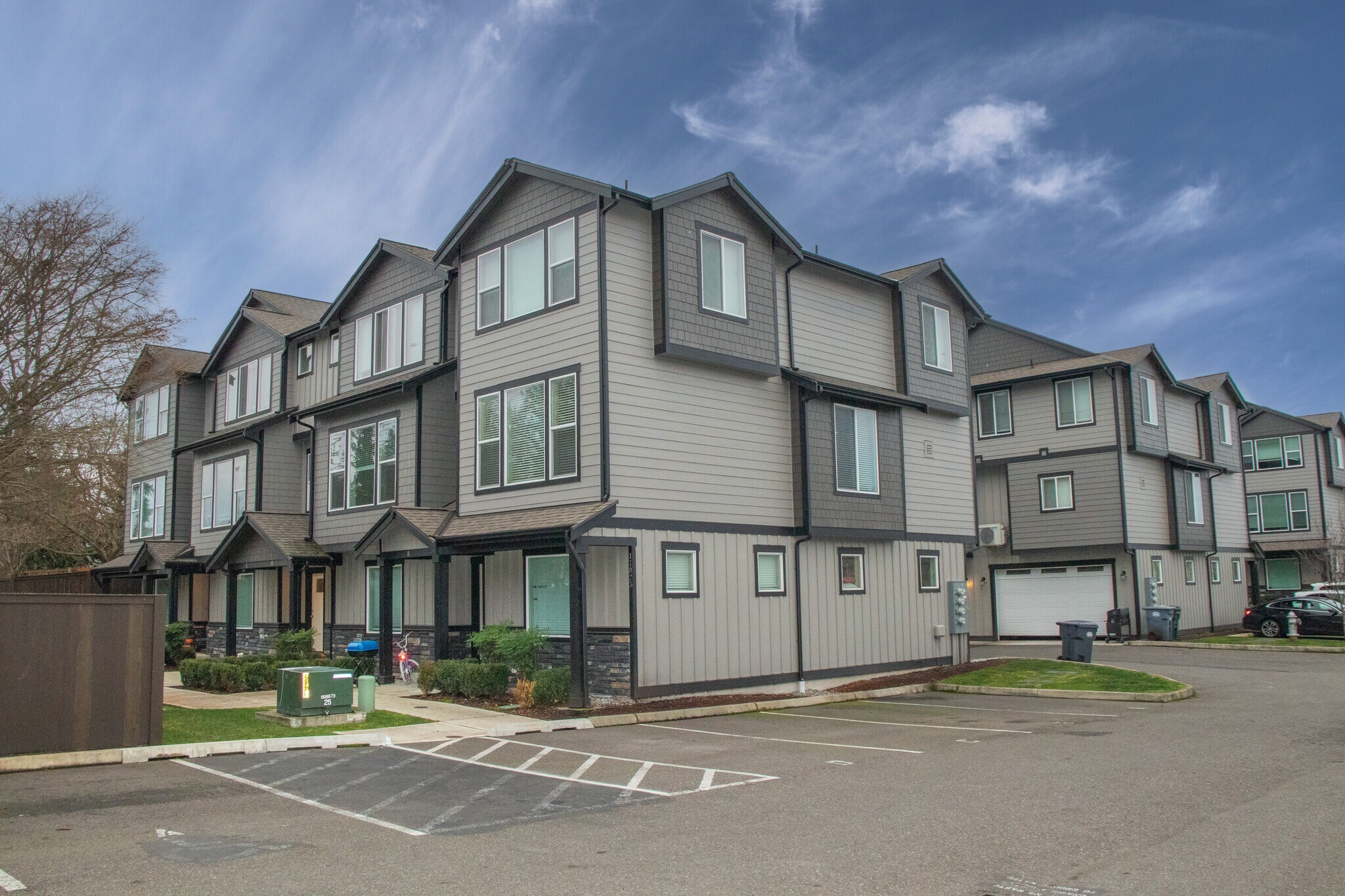 17825 22nd Ave E, Tacoma, WA à vendre Photo principale- Image 1 de 12