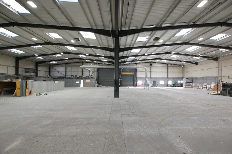 Ashfield Way, Leeds for lease - Building Photo - Image 3 of 6