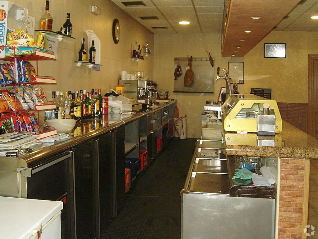 Commerce de détail dans Ávila, Ávila à vendre Photo principale- Image 1 de 18