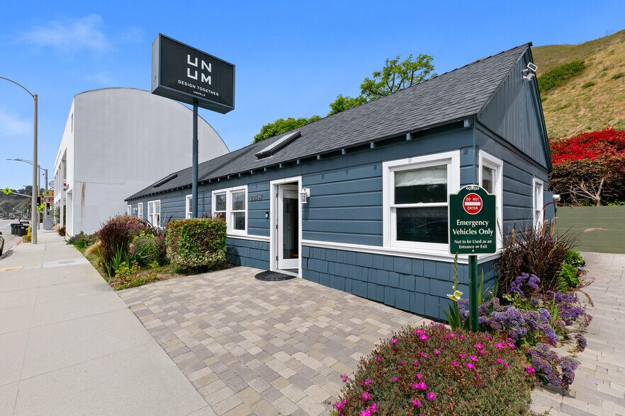 22467 Pacific Coast Hwy, Malibu, CA à vendre - Photo principale - Image 2 de 27
