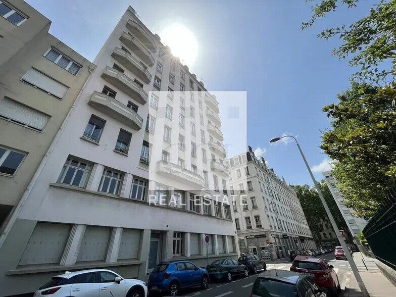 151 Rue De Créqui, Lyon à vendre - Photo du bâtiment - Image 2 de 12