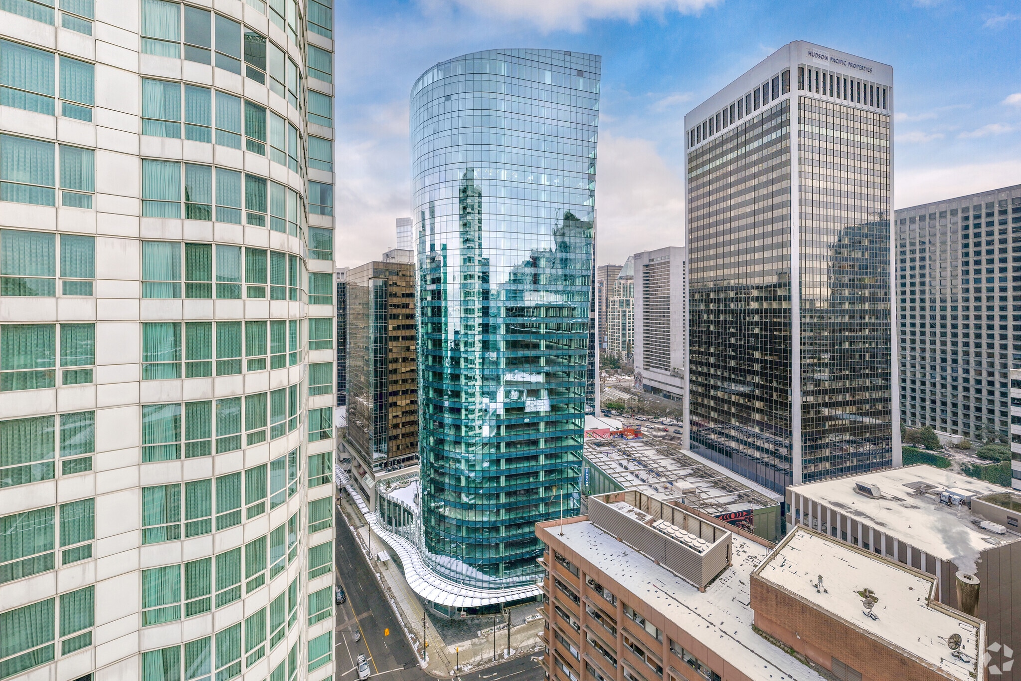 1090 W Pender St, Vancouver, BC à louer Photo du bâtiment- Image 1 de 10
