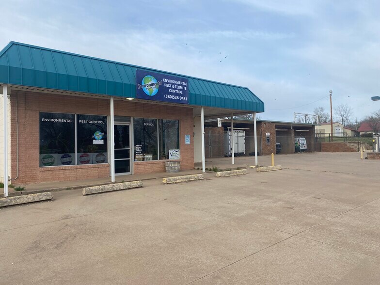 2015 SW D Ave, Lawton, OK à vendre - Photo du bâtiment - Image 1 de 16