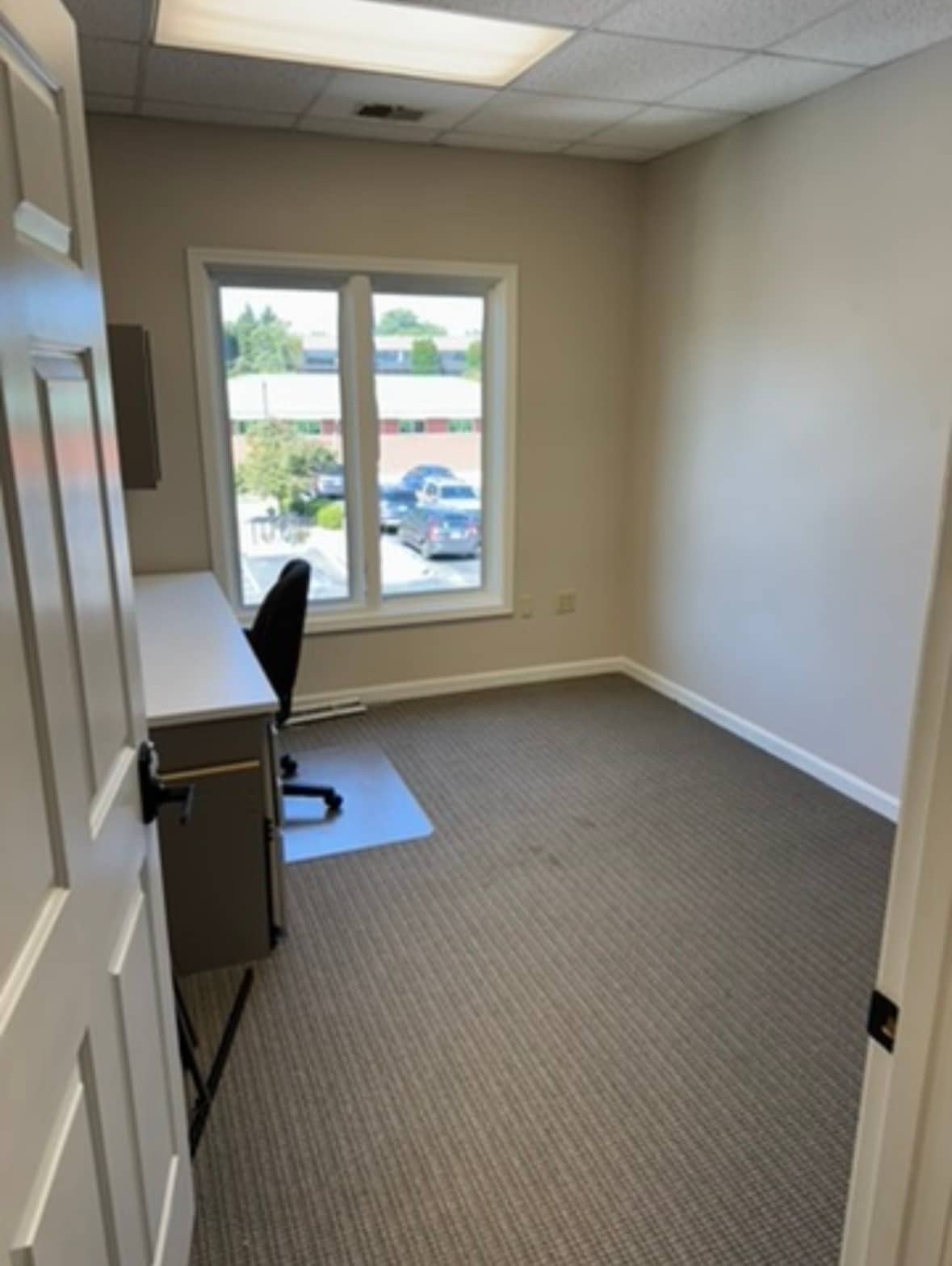 6511 Glenridge Park Pl, Louisville, KY for lease Interior Photo- Image 1 of 4