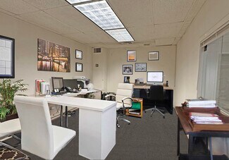 Plus de détails pour 1 E Chase St, Baltimore, MD - Multi-résidentiel à vendre