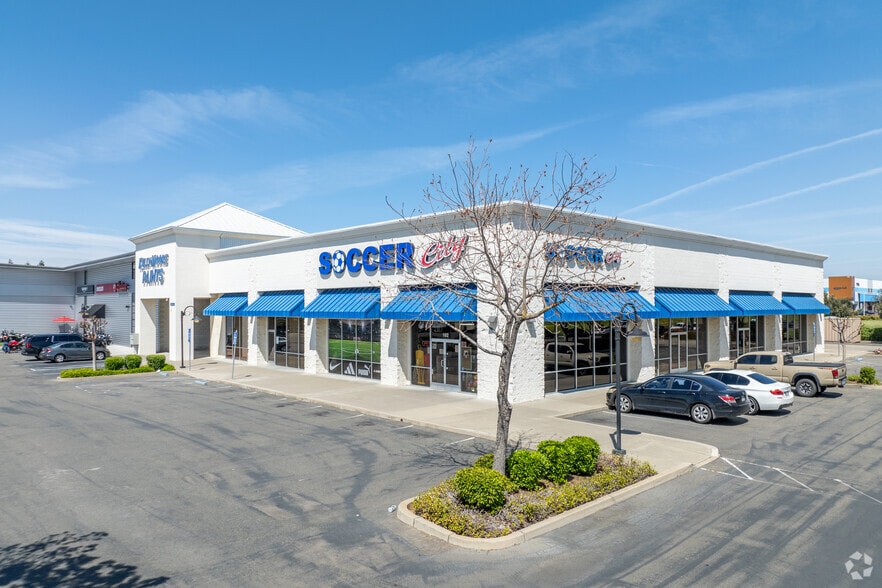 10299 E Stockton Blvd, Elk Grove, CA for sale - Primary Photo - Image 1 of 7