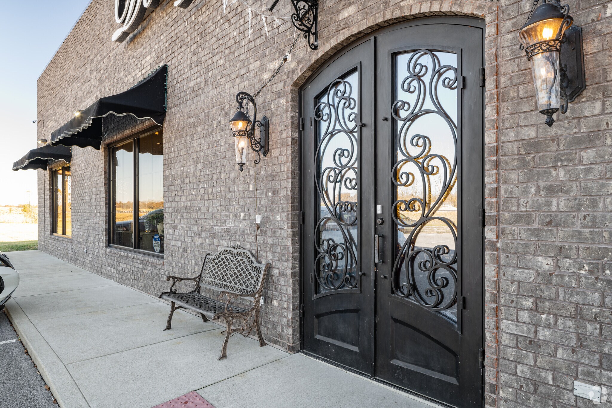 1208 Donna Dr, Carterville, IL for sale Primary Photo- Image 1 of 23