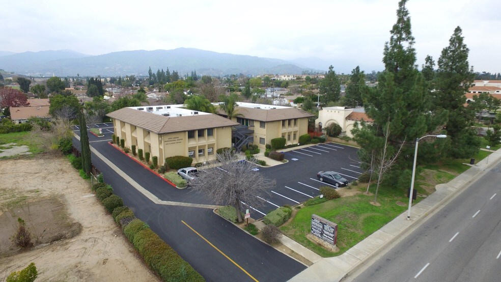 1305 W Arrow Hwy, San Dimas, CA for lease - Building Photo - Image 3 of 12