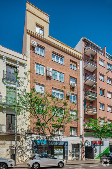 Calle Francos Rodríguez, 32, Madrid, Madrid à louer - Photo principale - Image 1 de 2