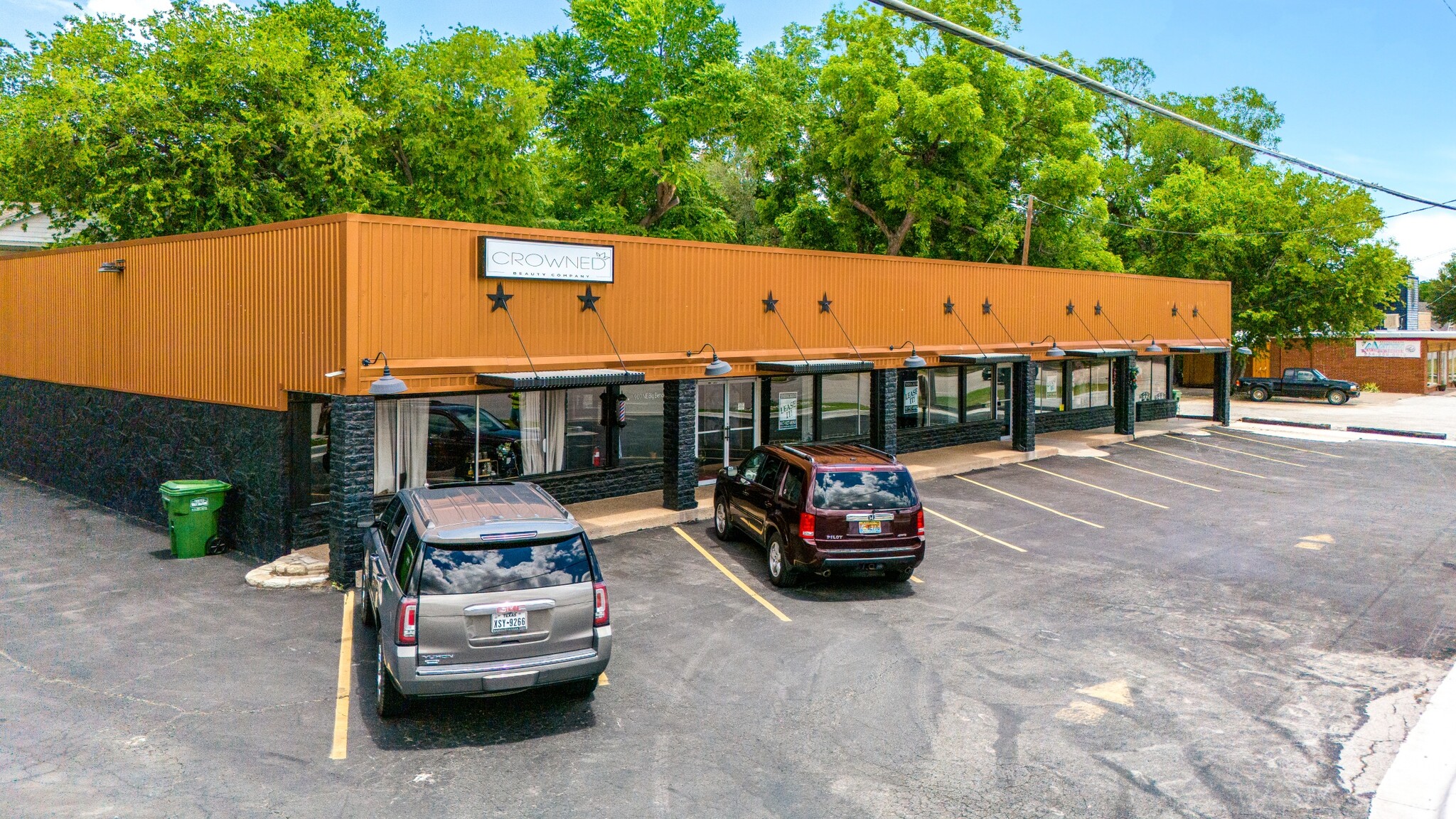907 Big Bend Trl, Glen Rose, TX for lease Building Photo- Image 1 of 14