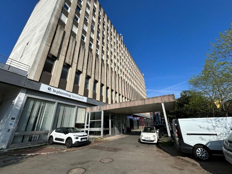 3 Rue Docteur Zamenhof, Nantes à louer - Photo du bâtiment - Image 2 de 14