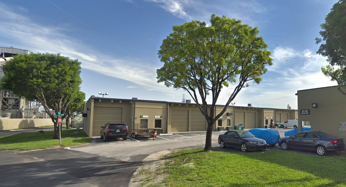 1990 NE 149th St, North Miami, FL à louer Photo du bâtiment- Image 1 de 3