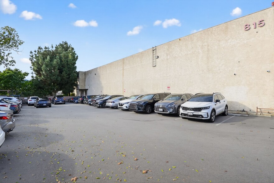 815 S Central Ave, Glendale, CA for sale - Building Photo - Image 3 of 16