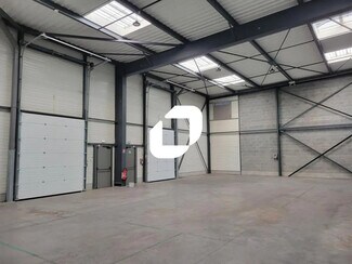 Plus de détails pour Bureau, Local d'activités à louer