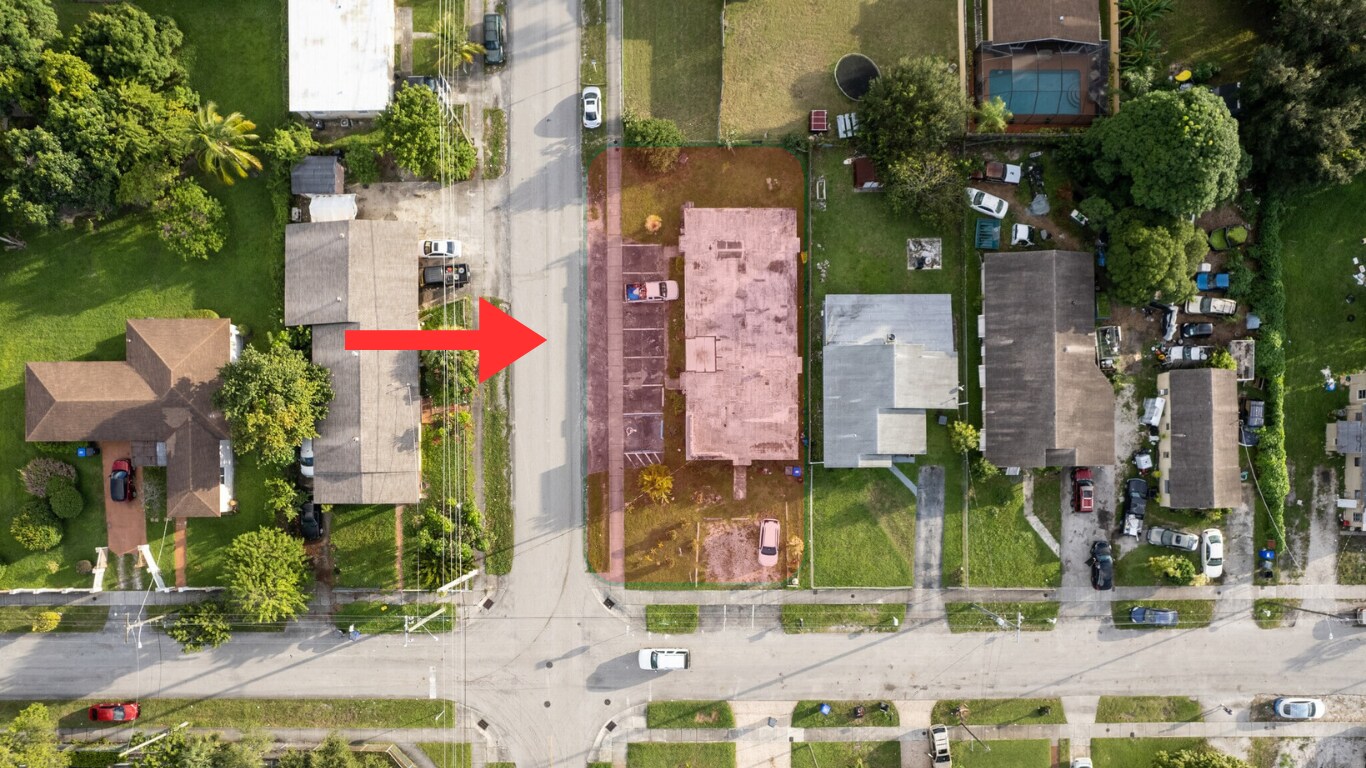 4400 SW 23rd St, West Park, FL à vendre Photo du bâtiment- Image 1 de 10