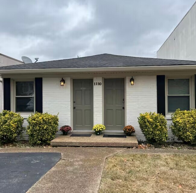 Plus de détails pour 1110 17th Ave S, Nashville, TN - Bureau à vendre