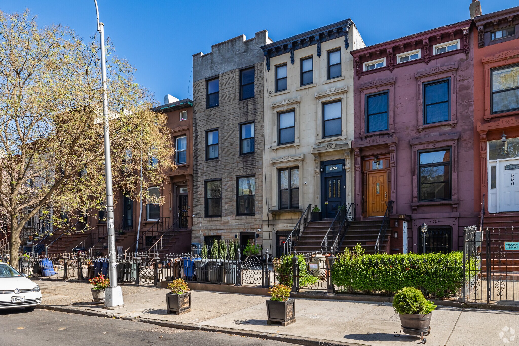554A Monroe St, Brooklyn, NY for sale Primary Photo- Image 1 of 1