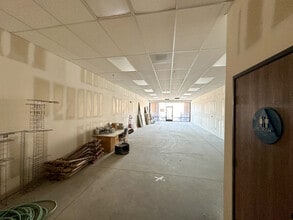 15617-15683 Roy Rogers Dr, Victorville, CA for lease Interior Photo- Image 2 of 5