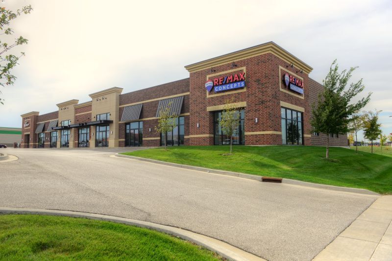 5235 Buffalo Ridge Dr, Cedar Rapids, IA for lease - Building Photo - Image 1 of 5