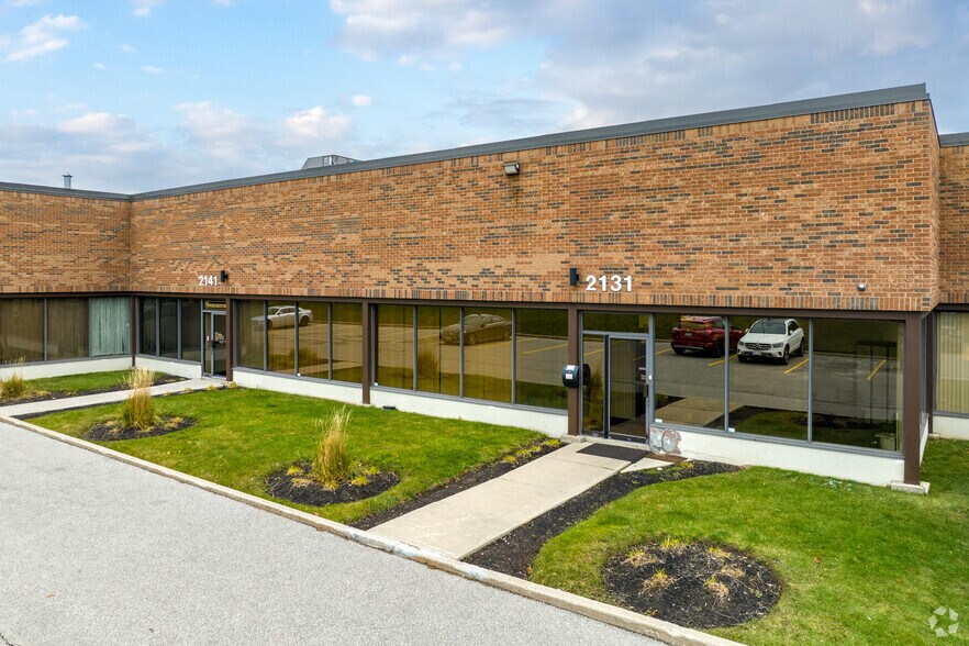 2121-2151 Mccowan Rd, Toronto, ON à louer - Photo du bâtiment - Image 3 de 4