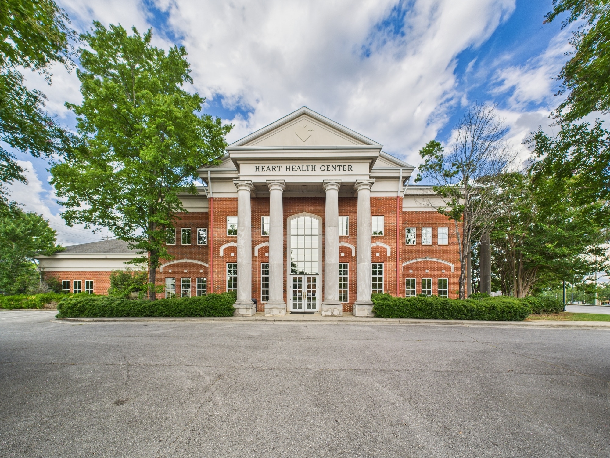 201 E Dr Hicks Blvd, Florence, AL for sale Primary Photo- Image 1 of 56