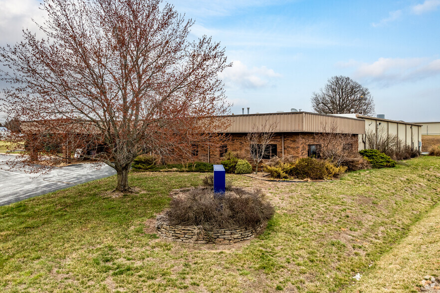 1375 W Snyder Blvd, Nixa, MO for sale - Primary Photo - Image 1 of 1