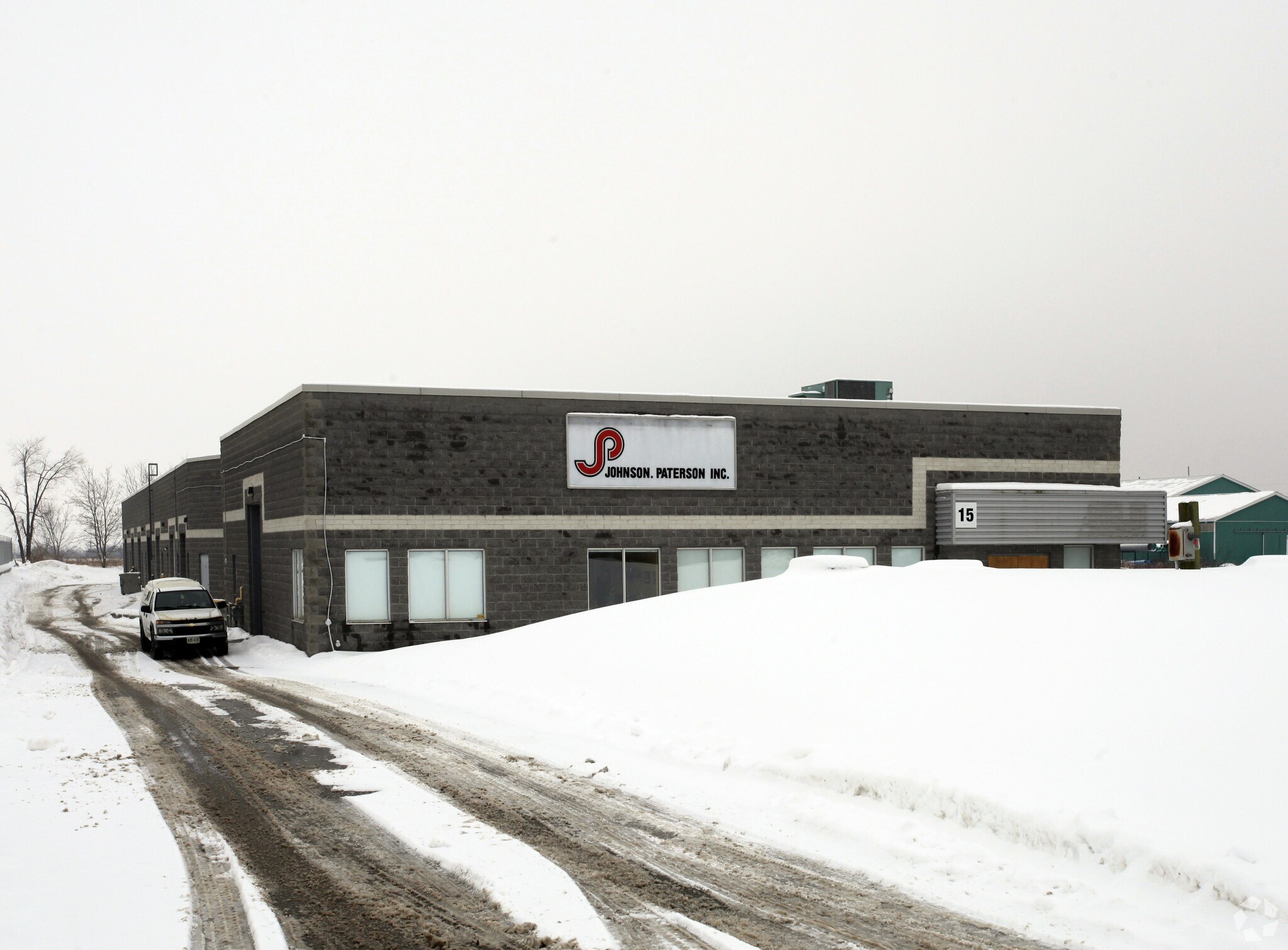 15 Gormley Industrial Av, Gormley, ON for sale Primary Photo- Image 1 of 1