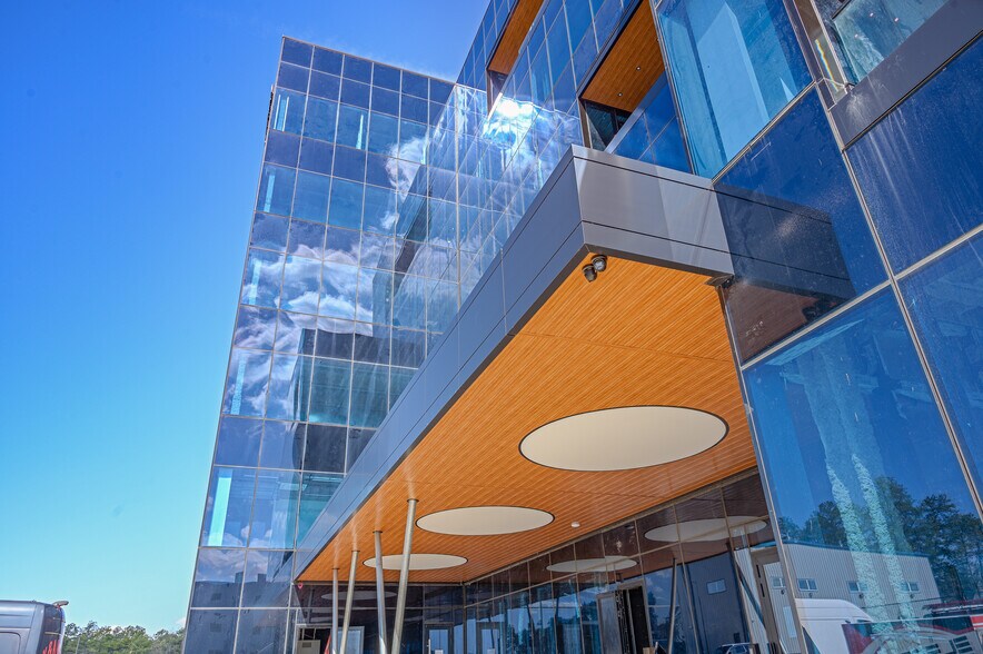 500 Boulevard of Americas, Lakewood, NJ à louer - Photo du bâtiment - Image 3 de 26