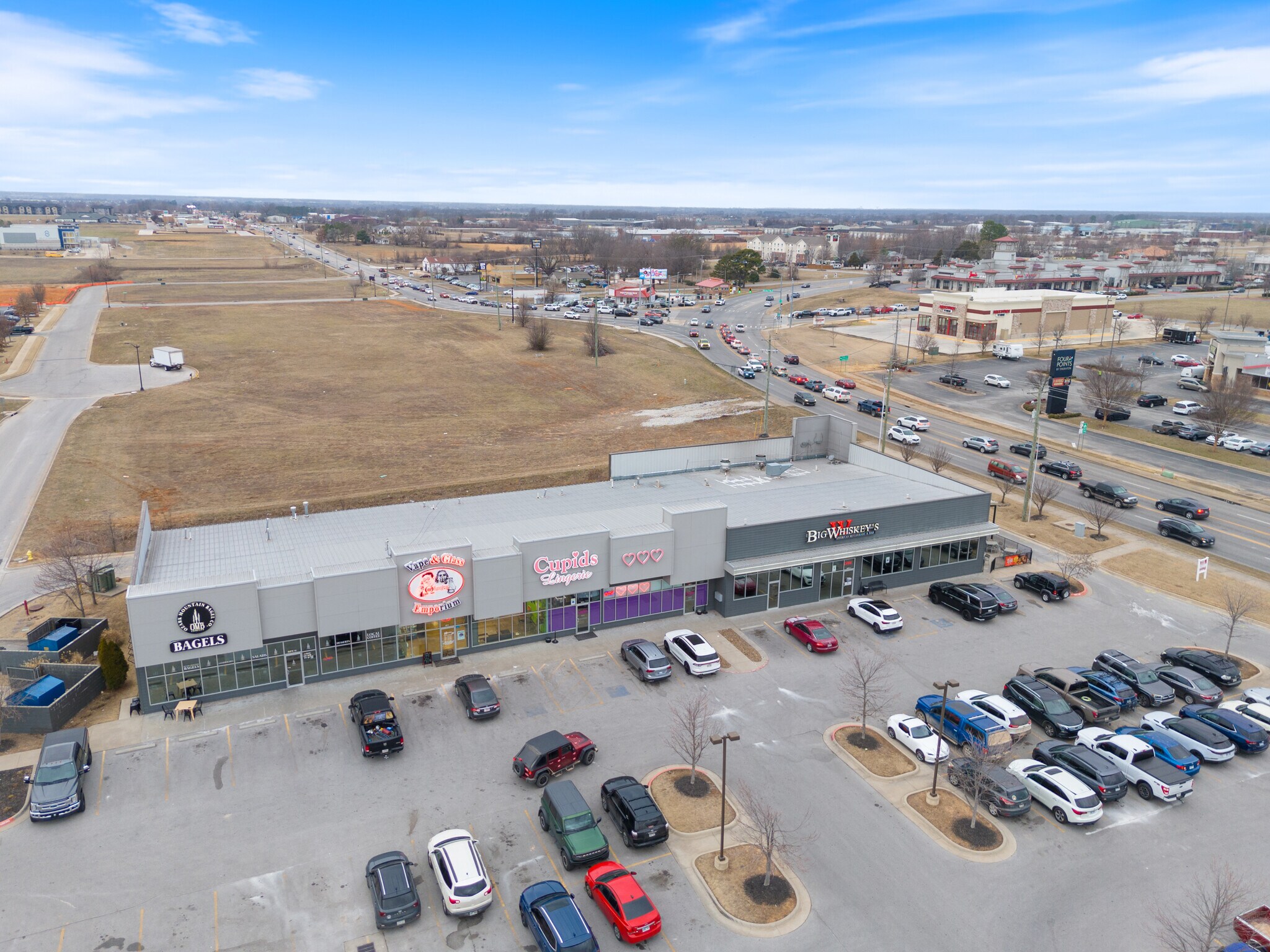 3600 SE Guess Who Dr, Bentonville, AR for lease Primary Photo- Image 1 of 16