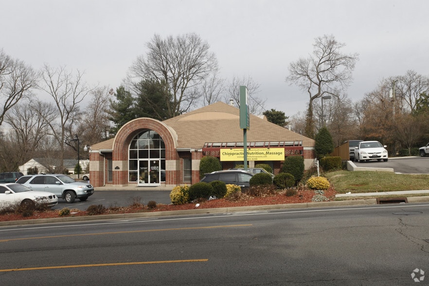 2303 Crestmoor Rd, Nashville, TN for sale - Building Photo - Image 3 of 5