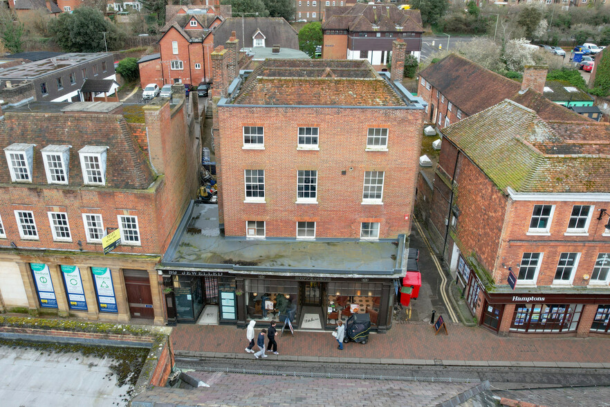 89-91A High St, Godalming à vendre - Photo du bâtiment - Image 2 de 4