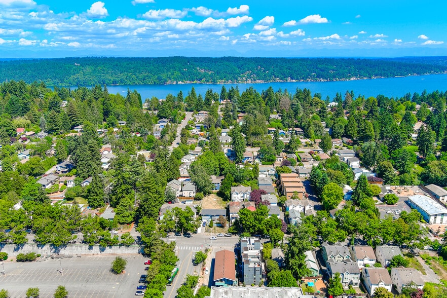 12741 35th Ave NE, Seattle, WA for sale - Building Photo - Image 2 of 16