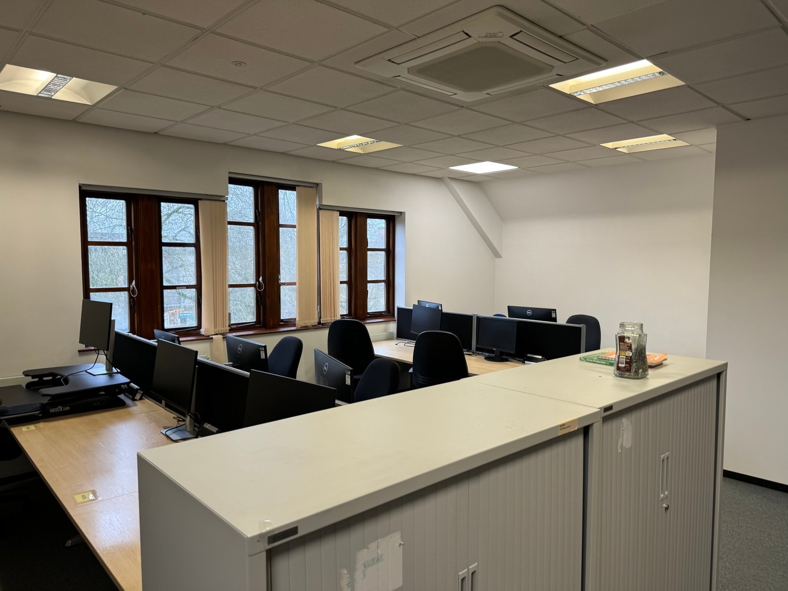 Abbey Close, Abingdon for lease Interior Photo- Image 1 of 2