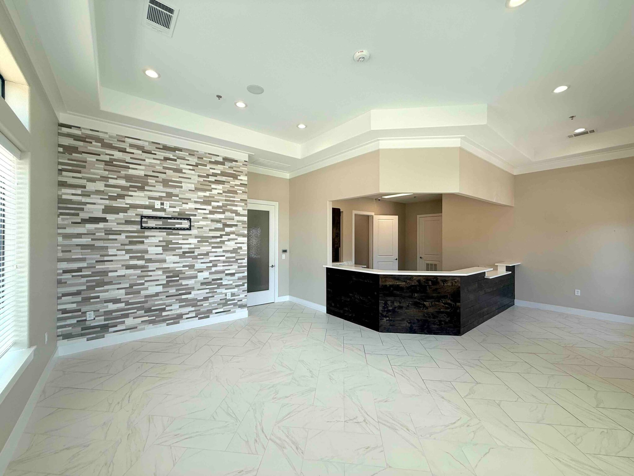 4541 N Josey Ln, Carrollton, TX for lease Interior Photo- Image 1 of 9