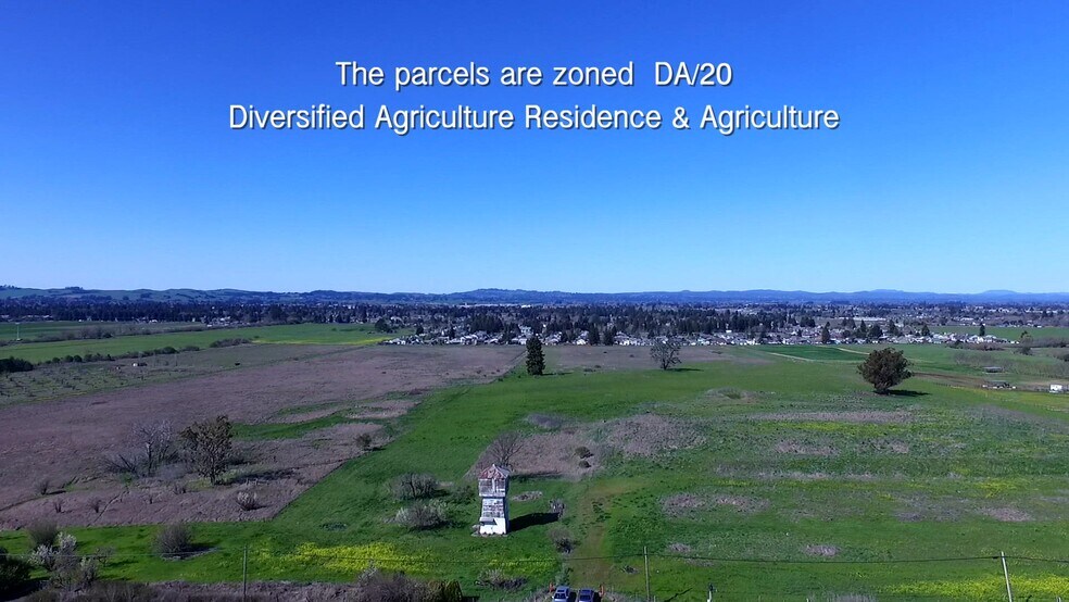 5655 Petaluma Hill, Santa Rosa, CA à vendre - Vidéo sur l’inscription commerciale - Image 2 de 7