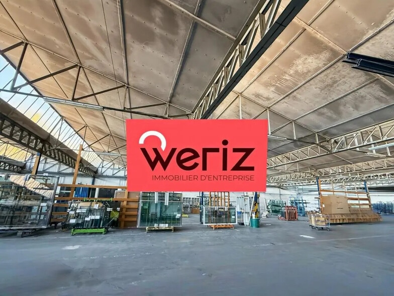 Flex in Marseille for lease - Interior Photo - Image 3 of 6