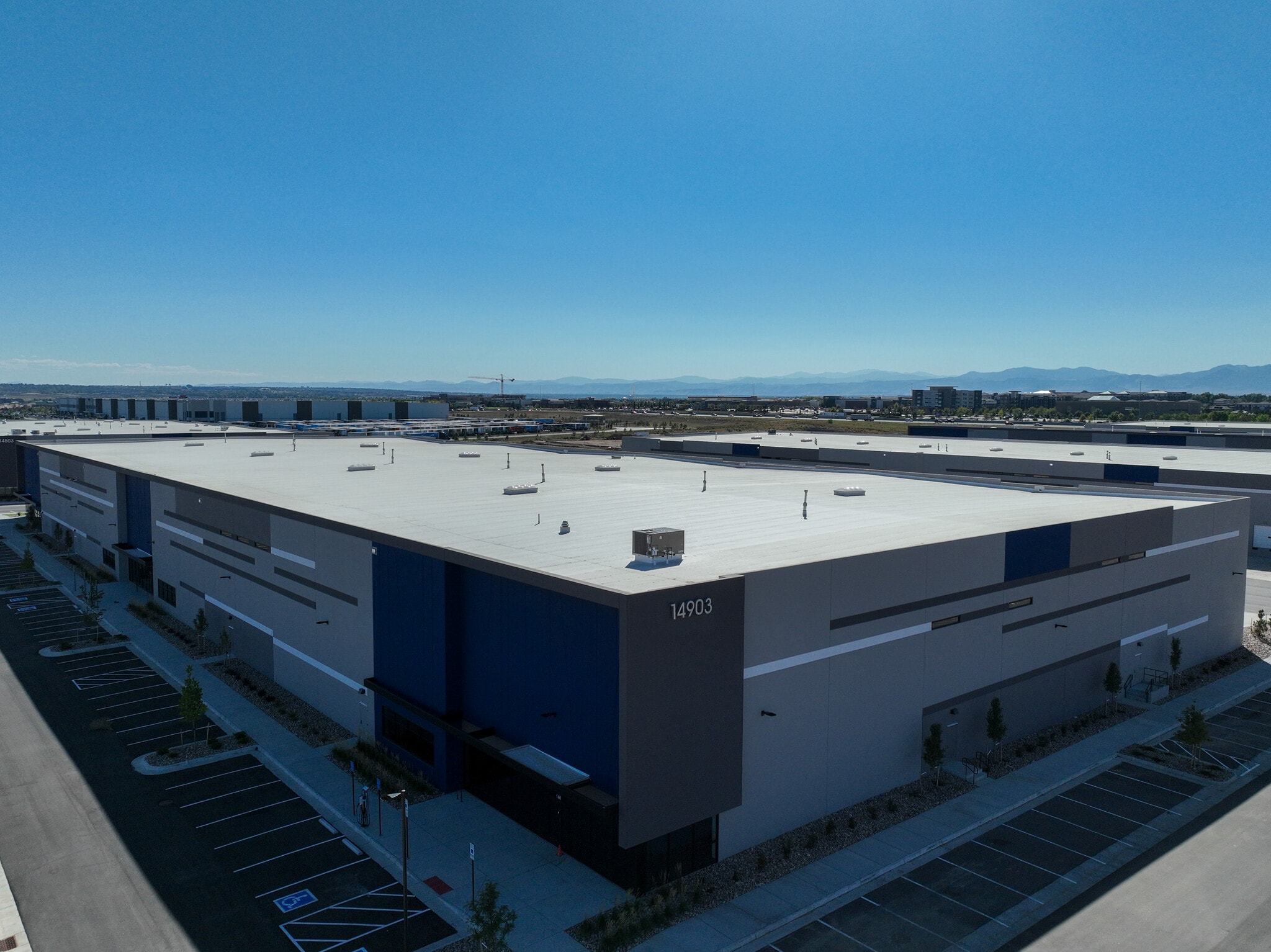 14831 Washington St, Thornton, CO à louer Photo du bâtiment- Image 1 de 2