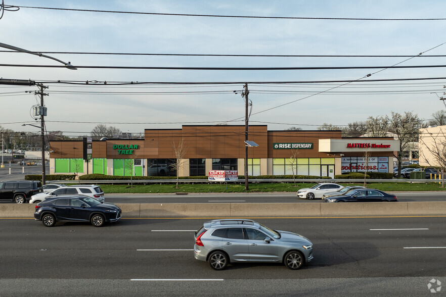 145 E State Rt 4, Paramus, NJ for lease - Building Photo - Image 2 of 10