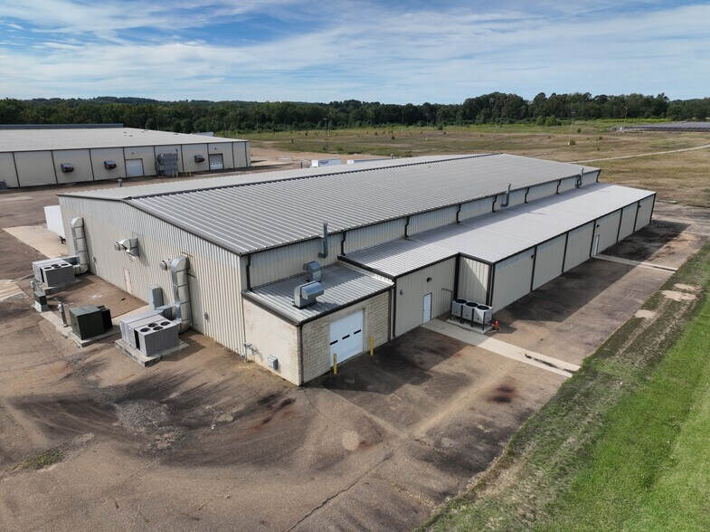 139 Old Airport Rd, Nashville, AR à vendre - Photo du bâtiment - Image 2 de 12