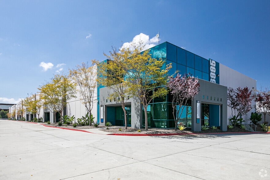 6995 Calle De Linea, San Diego, CA for lease - Building Photo - Image 2 of 7