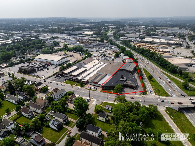 5200 Harvard Ave, Newburgh Heights, OH à vendre - Photo du bâtiment - Image 3 de 11