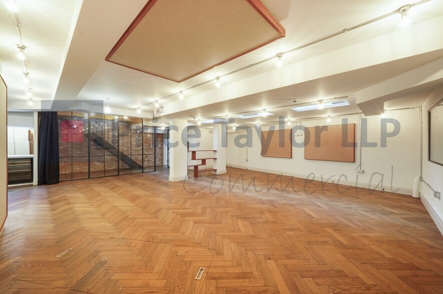 17 Barnsbury Terrace Ter, London for sale - Interior Photo - Image 2 of 75