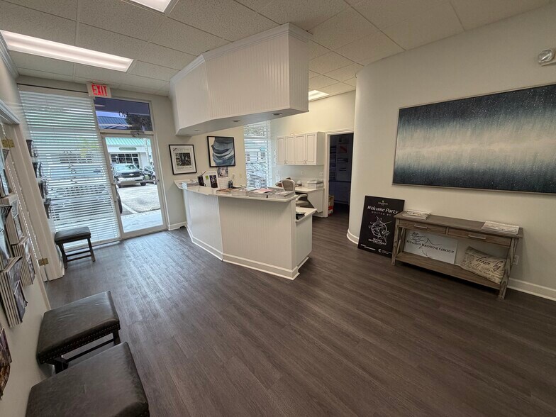 654 W Indiantown Rd, Jupiter, FL à vendre - Photo du bâtiment - Image 2 de 16