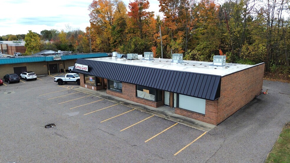 9109-9125 Oh-14, Streetsboro, OH à louer - Photo du bâtiment - Image 2 de 3