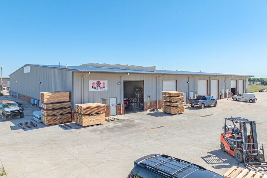 6501 Superior Ave, Oklahoma City, OK à vendre - Photo du bâtiment - Image 3 de 28