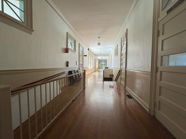 1017 N Sanga Rd, Cordova, TN à vendre - Photo du bâtiment - Image 2 de 17