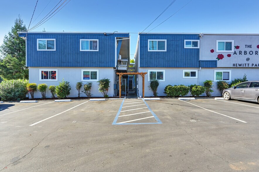 1776 Daryl Porter Way, Oroville, CA à vendre - Photo du bâtiment - Image 2 de 27