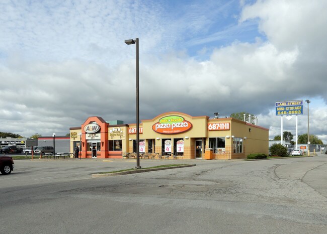 Plus de détails pour 367 Lake St, St Catharines, ON - Commerce de détail à louer