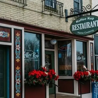 More details for 355 E Main St, Stoughton, WI - Retail for Sale