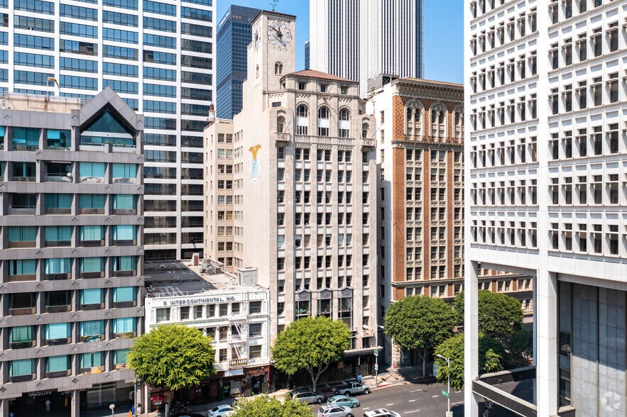 617 S Olive St, Los Angeles, CA à louer - Photo du bâtiment - Image 1 de 6